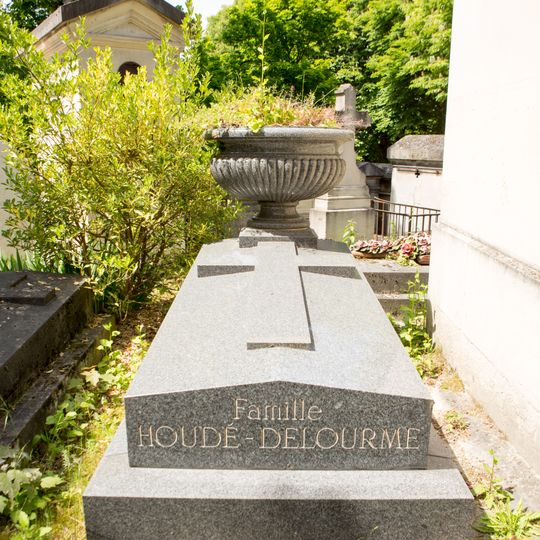 Grave of Houdé-Delourme