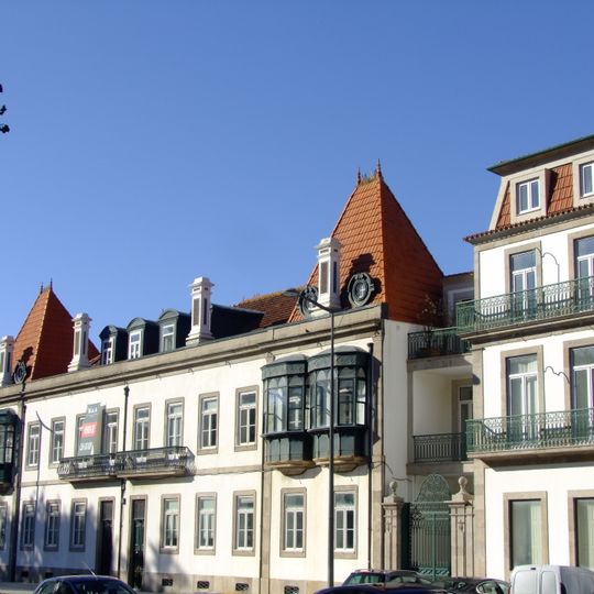 Conjunto de imóveis na Rua do Passeio Alegre