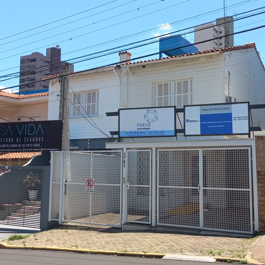 Imóvel à Rua Padre Teixeira, nº 1781