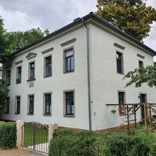 Ehemaliges Schulgebäude Wesenitzstraße 12