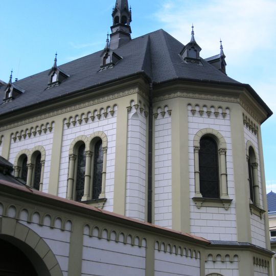 Kanovnický dům čp. 851 s kaplí