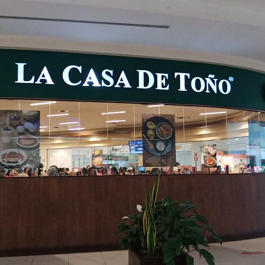 La Casa de Toño