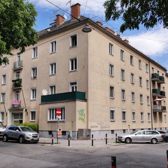 Gemeindebau Alliogasse 8-10