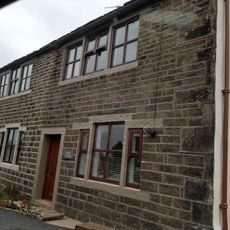 Hurst Farm And Hurst Cottage