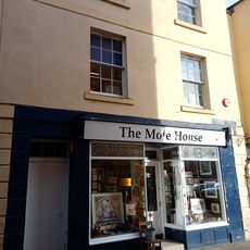 3, 4 Bowmont Street, Kelso