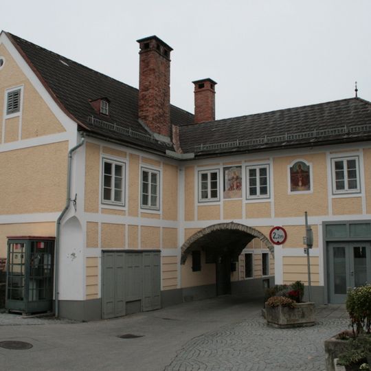 Wohnhaus, ehem. Mauthaus Kirchenplatz 2 Zell Markt