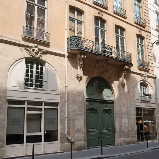 Hôtel du Tillet de la Bussière