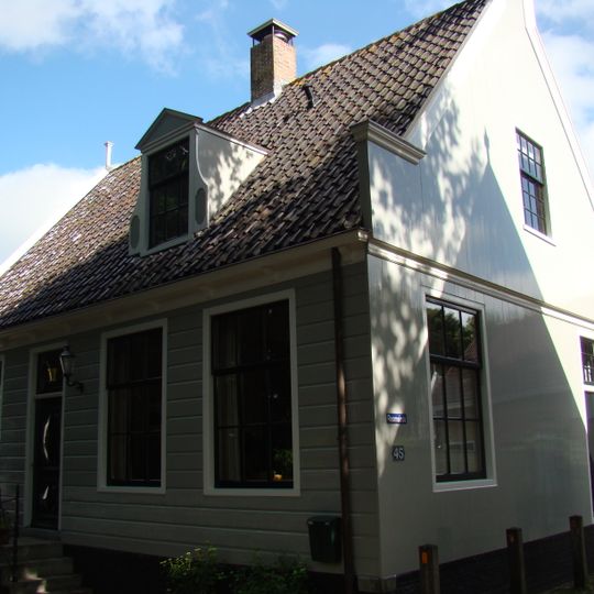 Roomeinde 45, Broek in Waterland