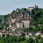The most beautiful historic villages of France: stones, alleys, and open-air stories