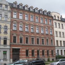 Mietshaus in geschlossener Bebauung mit Vorgarten Müllerstraße 16