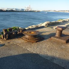 Fremantle Harbour anti-submarine boom