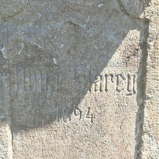 Kříž na vrcholu Lovoše