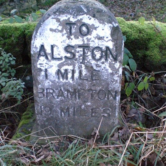 Milestone, Harbut Law, 100m S of entrance to Sheepriggs