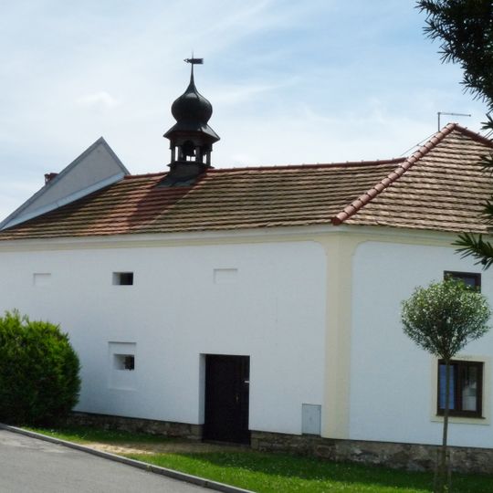 Dům čp. 1 se zvonicí