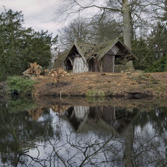 Twickel: prieel met botenhuisje
