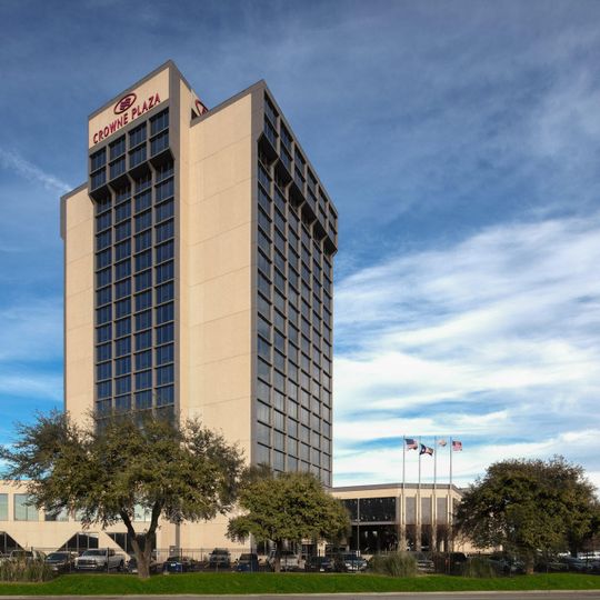 Crowne Plaza Dallas Love Field - Med Area, an IHG Hotel