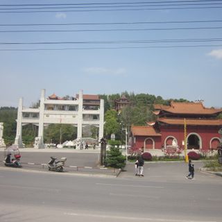 Yanlai Temple