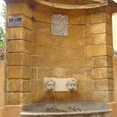 Fontaine de la Mule Noire