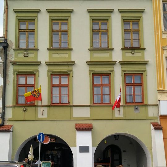 Velké náměstí 13