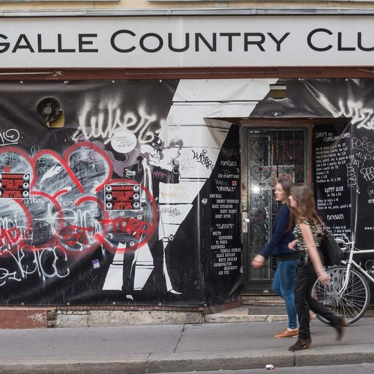 Pigalle Country Club