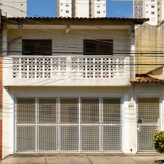 Imóvel à Rua Conceição Veloso, nº 220