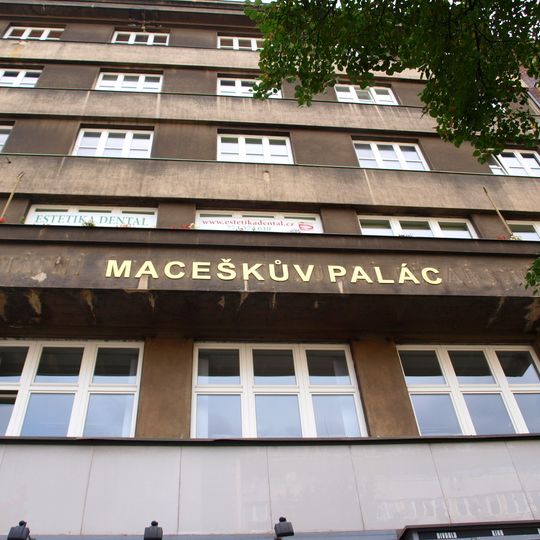 Maceškův palác
