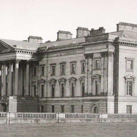 Hamilton Palace