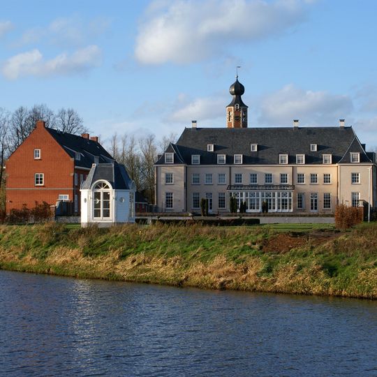 Nieuw-Herlaer Castle