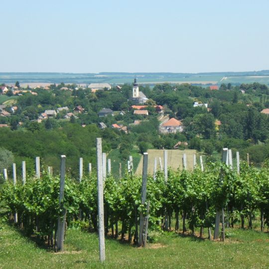 Saint Ladislaus Church, Karád