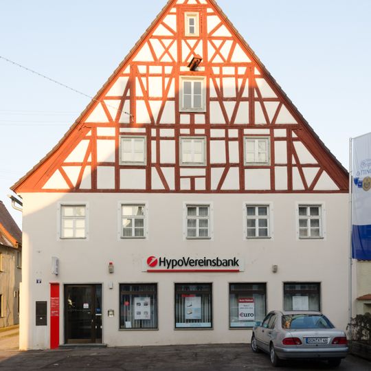 Wohn- und Geschäftshaus