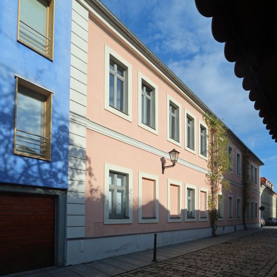 Wohnhaus in geschlossener Bebauung und Ecklage Anger 3a