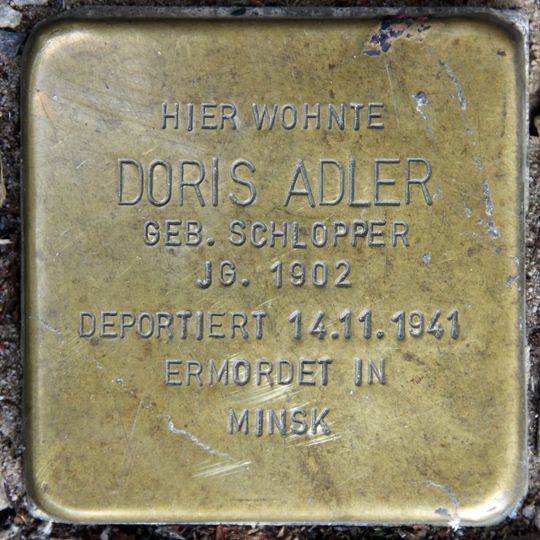 Stolperstein em memória de Doris Adler