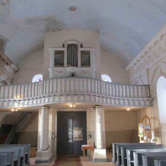 Interjera dekoratīvā apdare