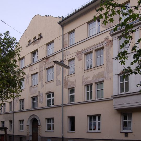 Arbeiter-/Angestelltenwohnhaus