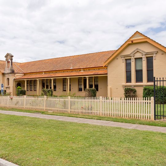 Maitland East Public School