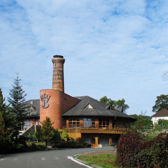 Vápenka s vápencovým lomem