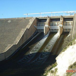 Al-Rastan Dam
