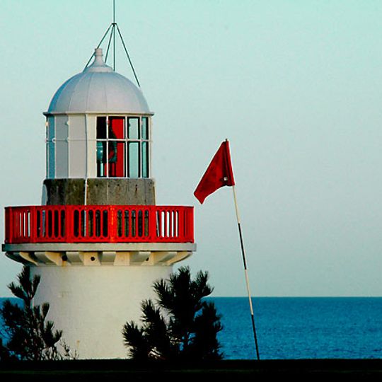 Phare de Ballinacourty Point