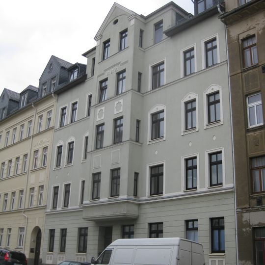 Mietshaus in geschlossener Bebauung Gießerstraße 8