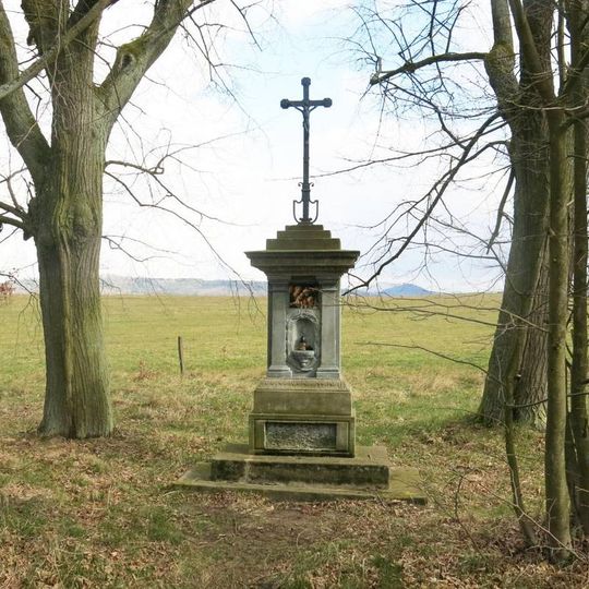 Kříž na severním okraji Vlčího Dolu