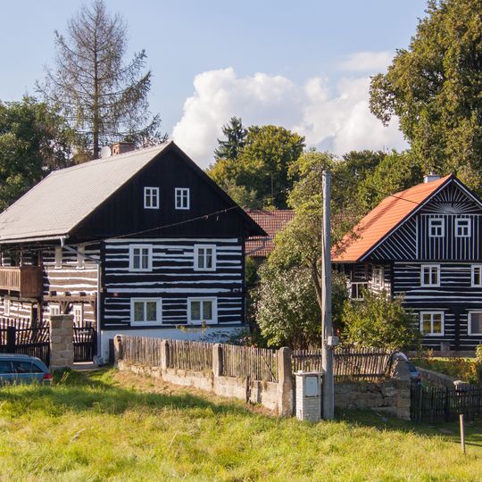 Usedlost čp. 16 a če. 1