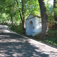 Kaplička svatého Jana Nepomuckého u silnice z Dolní Kateřiny