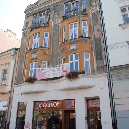 Jiráskovo náměstí 2