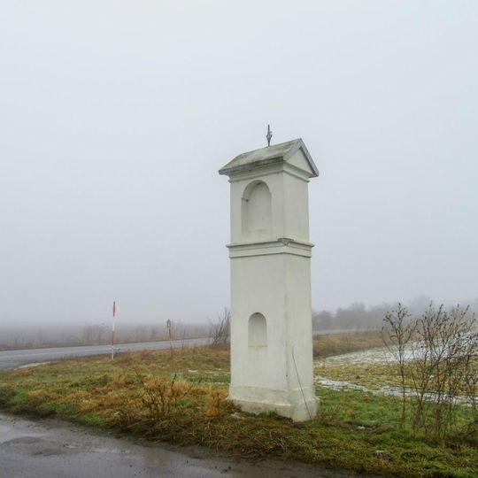 Boží muka u Slavonína na rozcestí