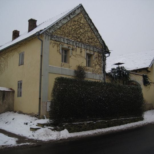 Ctiněves - usedlost čp. 13