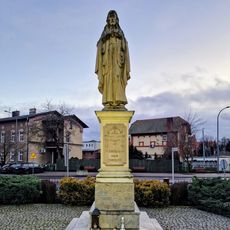 Statue