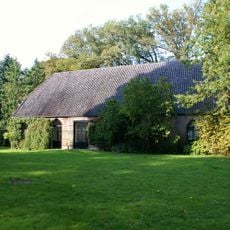 Den Eikenhorst: koetshuis annex oranjerie