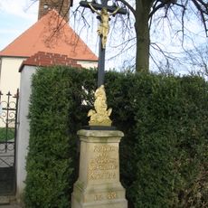 Kříž u kostela sv. Jakuba v Jakubově u Moravských Budějovic