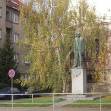 Pomník T. G. Masaryka u pedagogické fakulty UK v Brandýse nad Labem