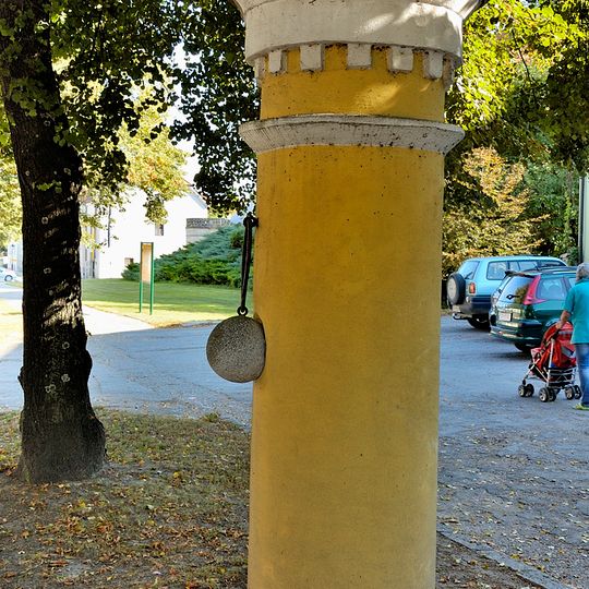 Listed objects in Austria, whipping post, pillory